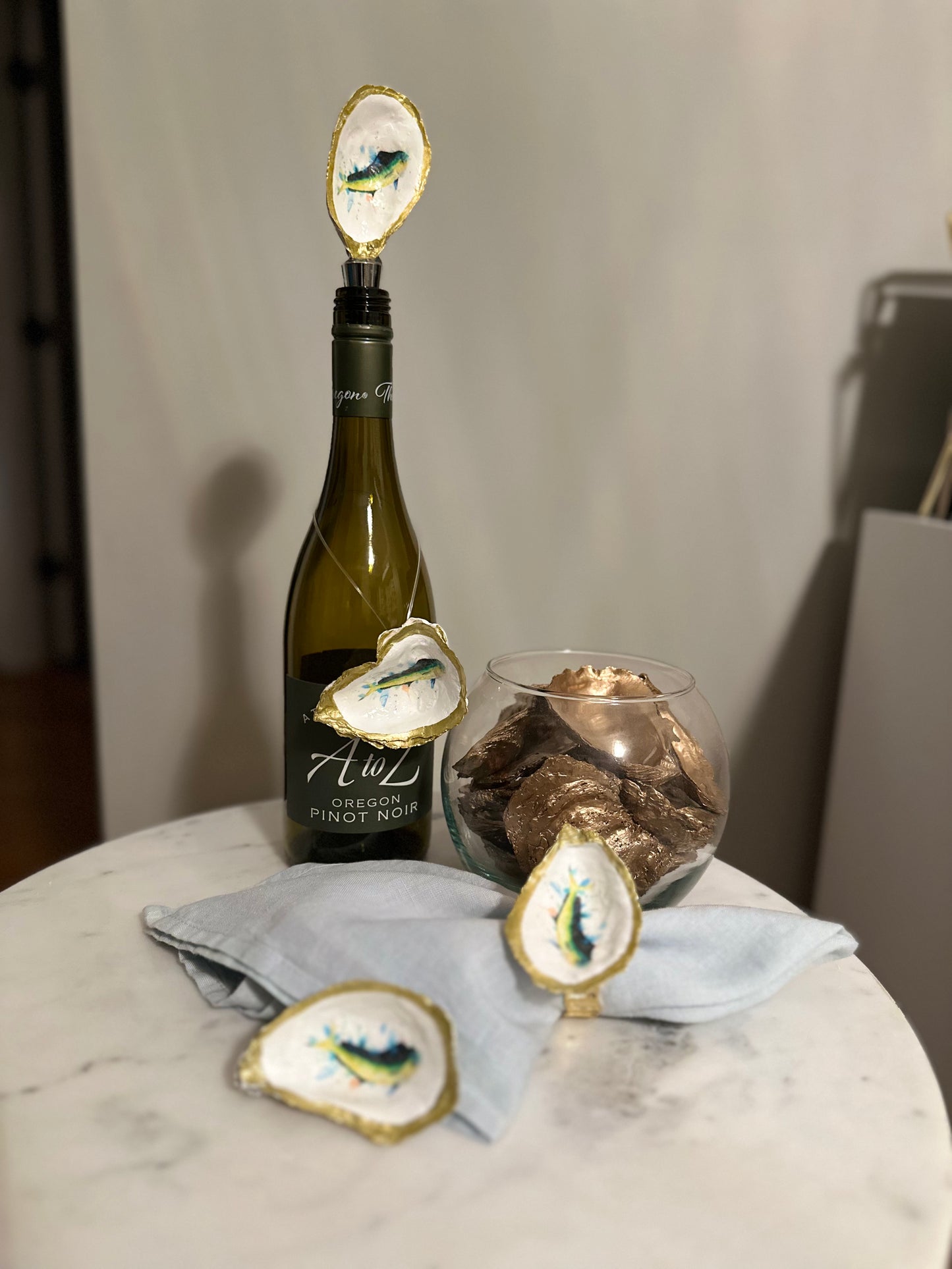 Dorado Derby Oyster Shell Wine Stopper